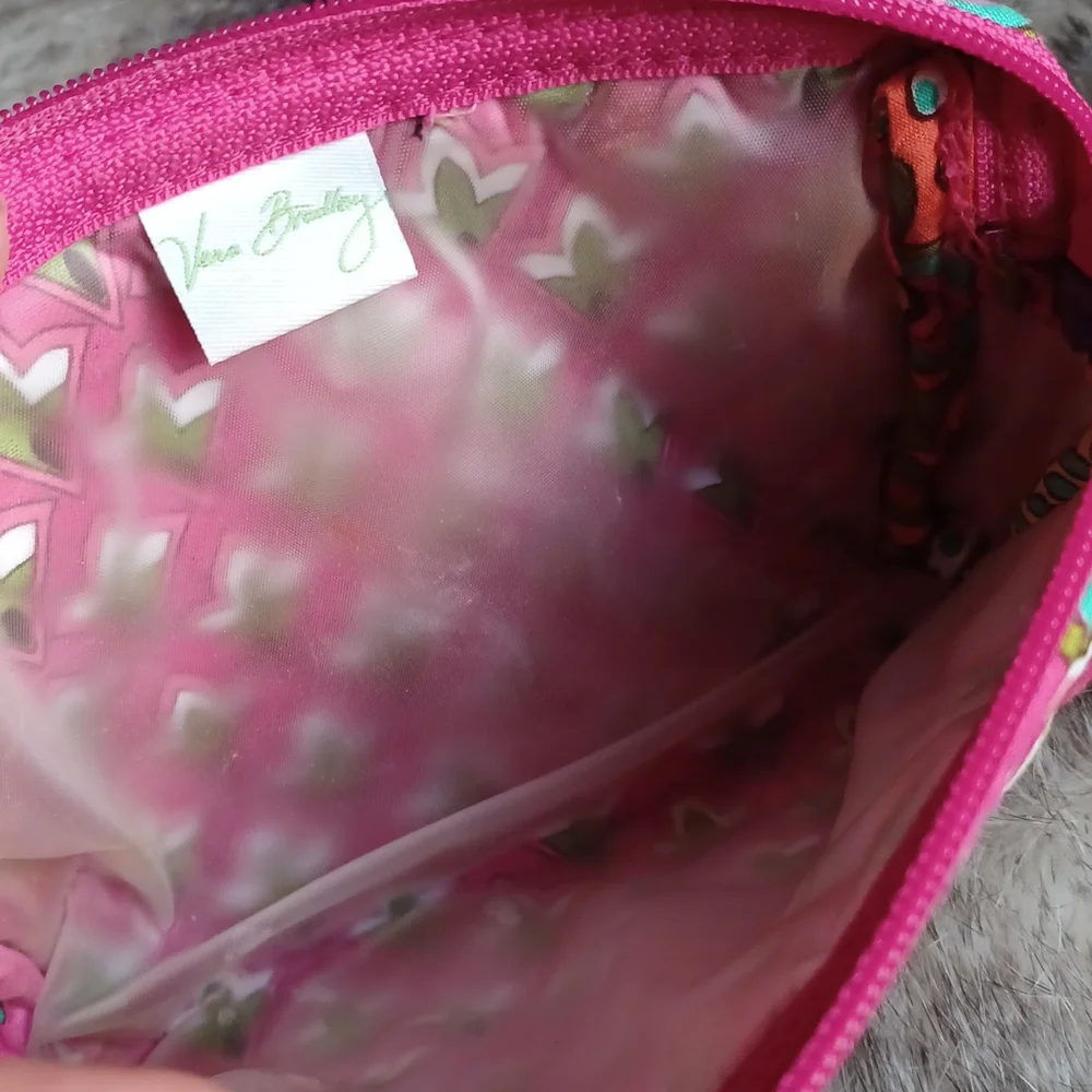 Vera Bradley cosmetic bag - Picture 8 of 13